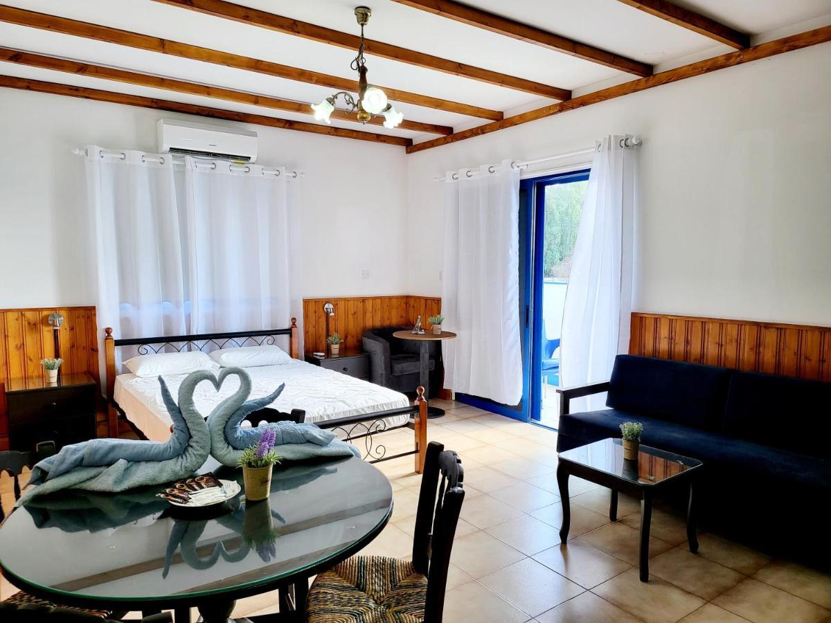Kanalli Apartments Pomos Ngoại thất bức ảnh