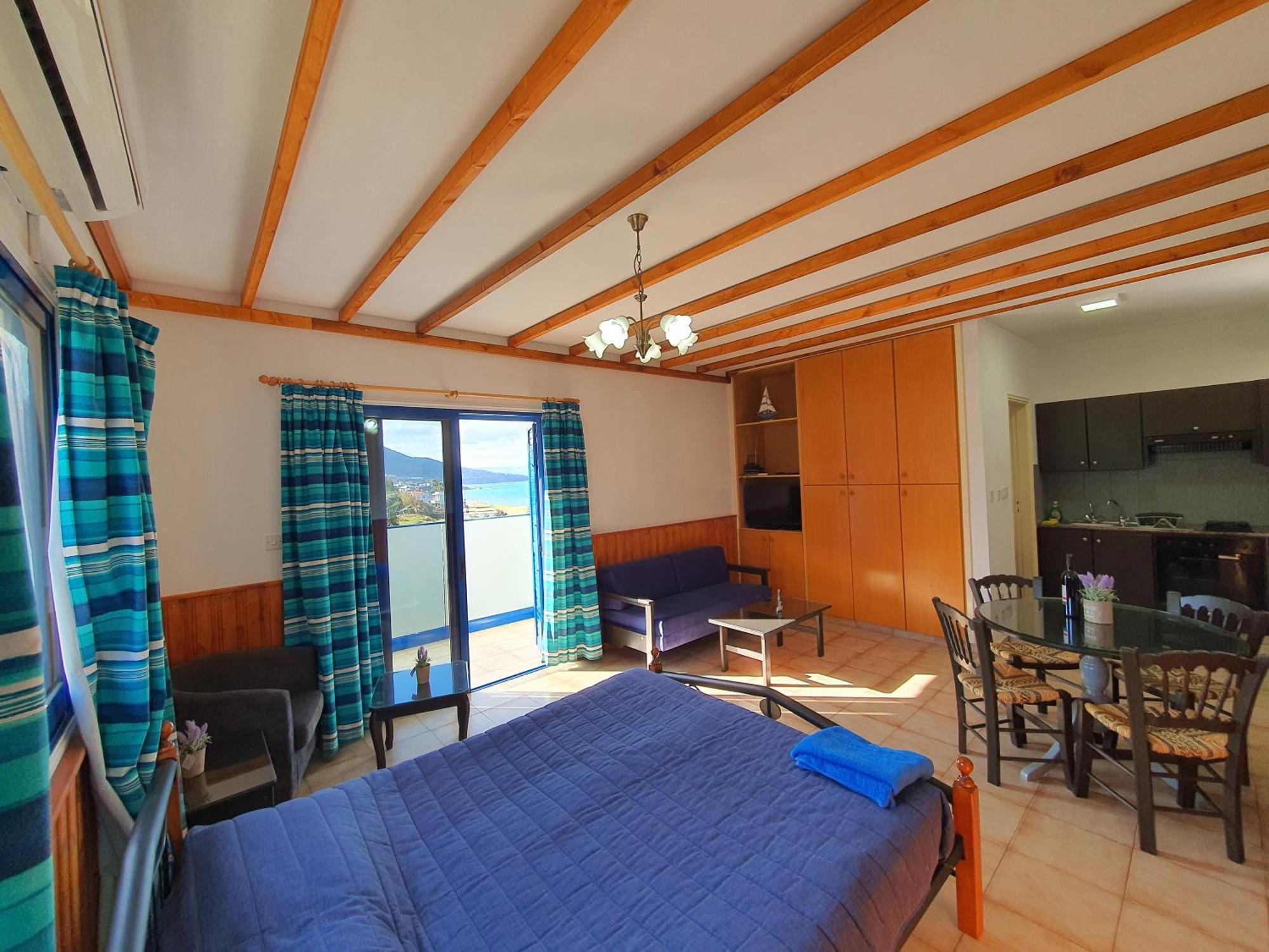 Kanalli Apartments Pomos Phòng bức ảnh